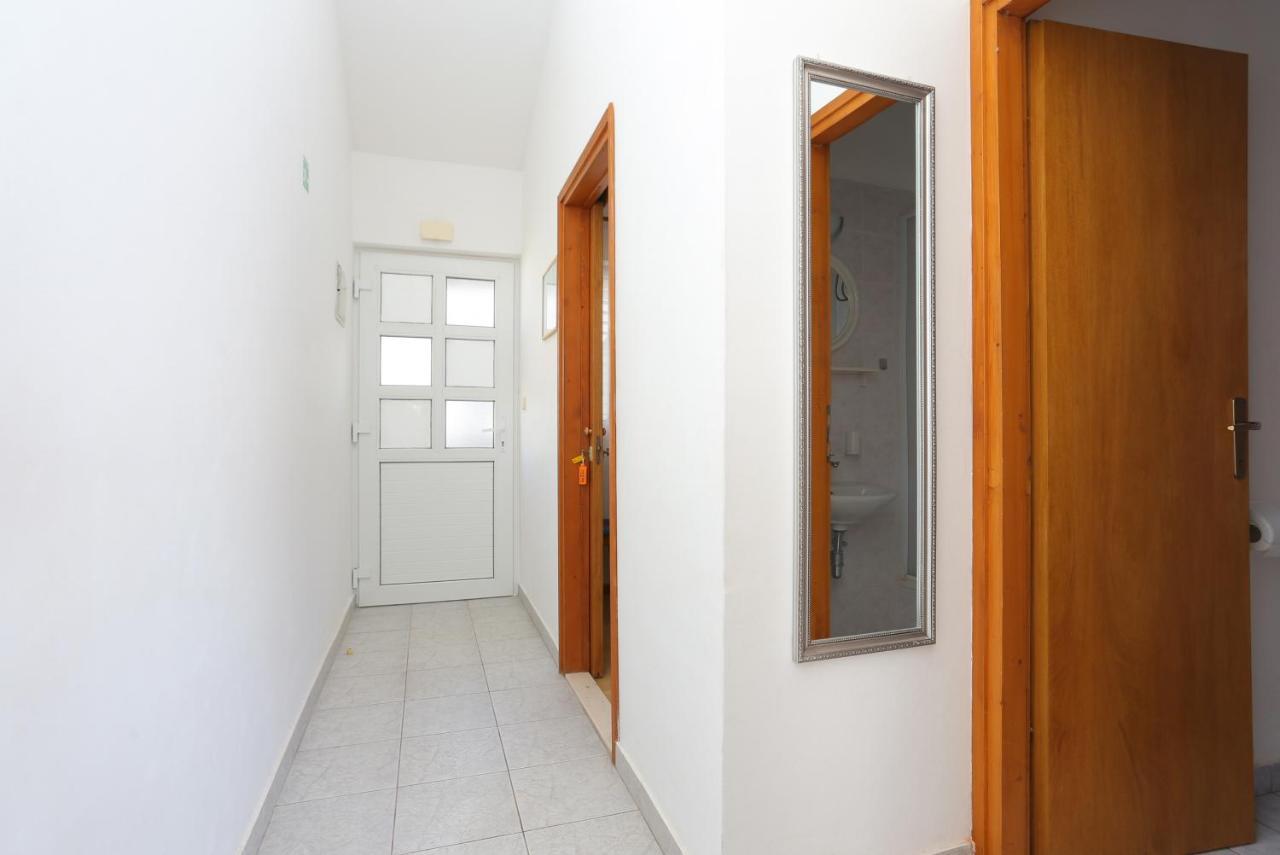 Apartments By The Sea Rastici, Ciovo - 11723 Τρογκίρ Εξωτερικό φωτογραφία
